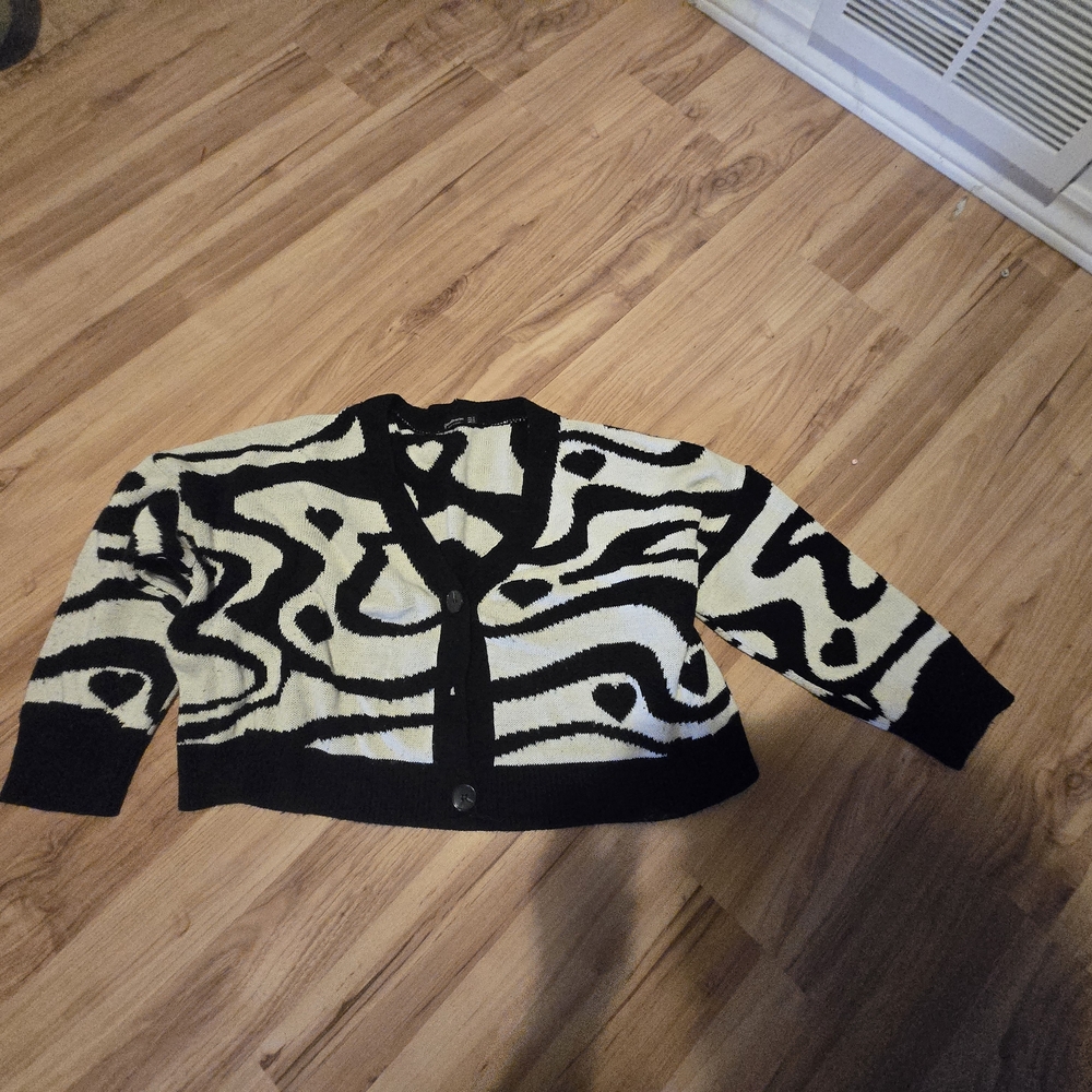 Black and White Patterned Cardigan